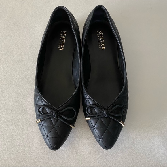 Kenneth Cole Reaction Quilted Black Ballet Flats 7.5 Pointed Toe Bow Women’s - Picture 2 of 12